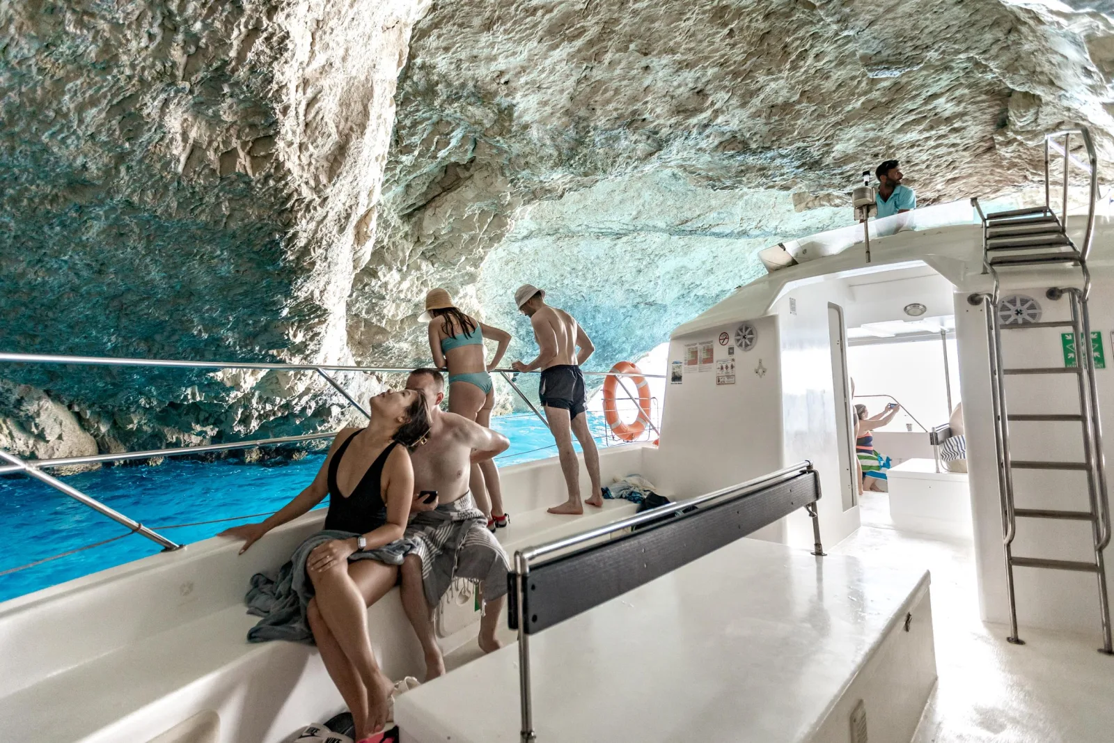 Porto Vromi: Shipwreck, Caves, & White Beach Swimming Cruise